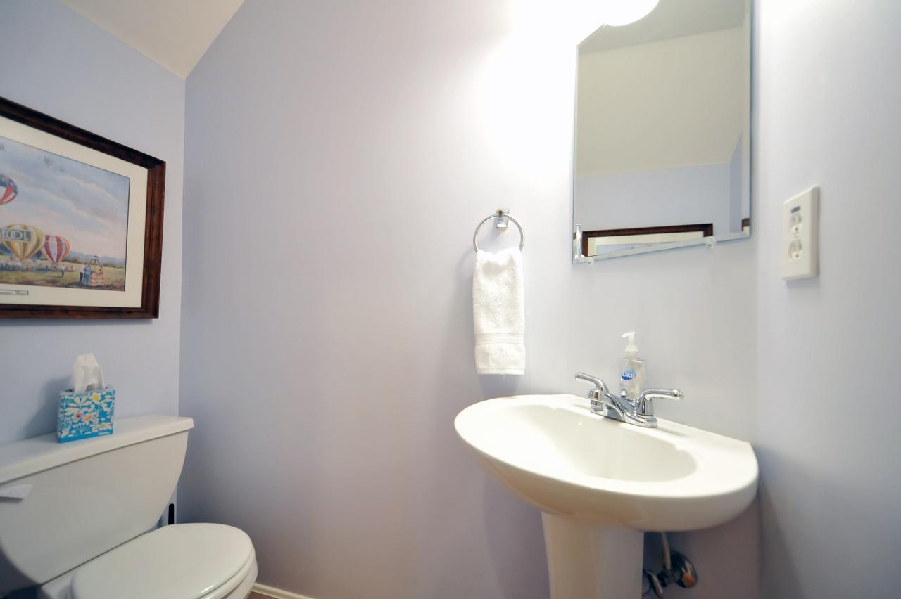 Restaurant Row Townhouse 2 King Bedrooms Луисвил Екстериор снимка
